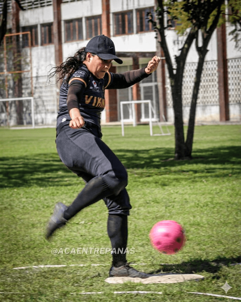 Jugadora de Kickingball